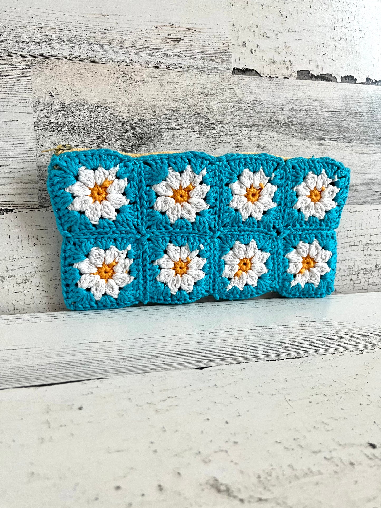 Daisy Zipper Pouch