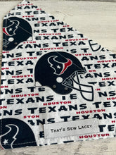 Cargar imagen en el visor de la galería, Houston Texans - Slip On Pet Bandana
