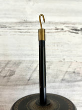 Lade das Bild in den Galerie-Viewer, Mongold Graphite Mid Whorl Black Drop Spindle
