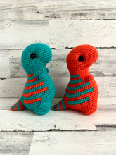 Lade das Bild in den Galerie-Viewer, Orange &amp; Teal - Chubby Dinosaur
