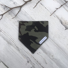 Cargar imagen en el visor de la galería, Modern Camouflage - Slip On Pet Bandana
