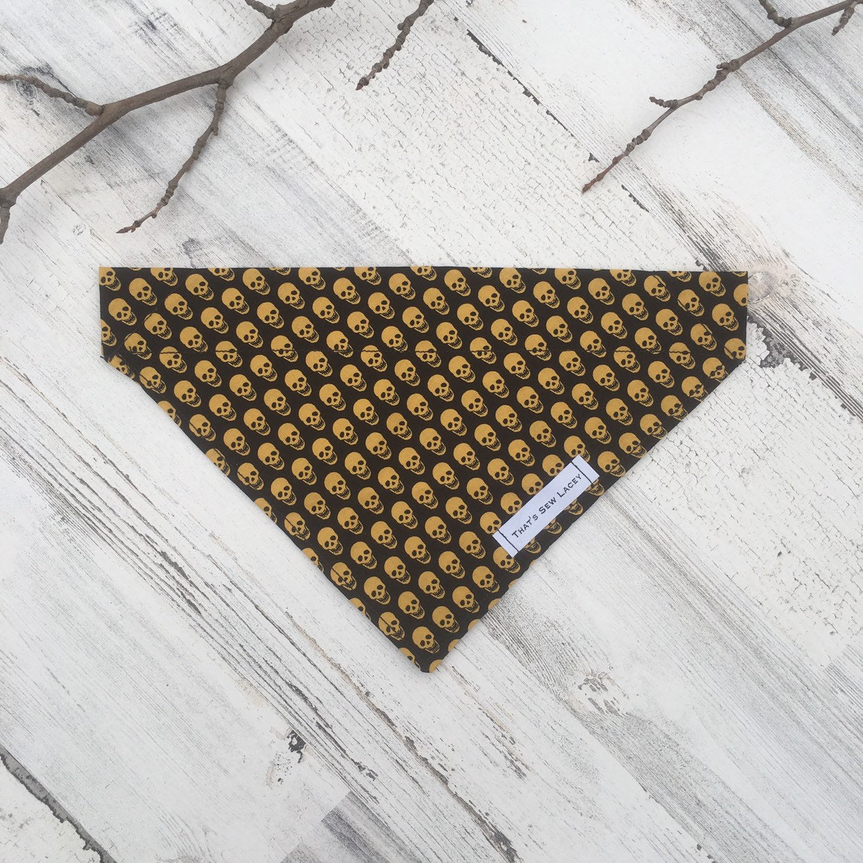 Yellow Skulls - Slip On Pet Bandana