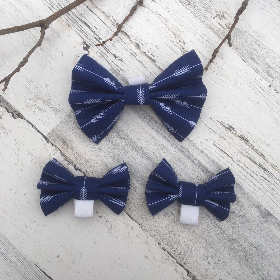 Blue Arrows - Slip-on Bow Tie