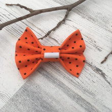 Cargar imagen en el visor de la galería, Orange with Black Polka Dots - Slip On Bow Tie
