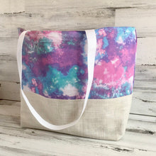 Cargar imagen en el visor de la galería, Purple Splatter - Travel Tote Bag
