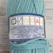 Lade das Bild in den Galerie-Viewer, Mary Maxim Mellowspun Soft - Sport/DK - 170 Aqua
