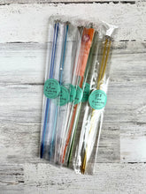 Charger l&#39;image dans la galerie, ALL Plastic 14 inch Straight Knitting Needles
