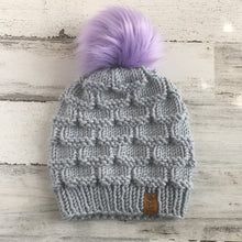 Cargar imagen en el visor de la galería, Gray Treble Beanie
