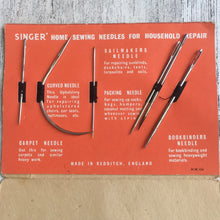 Cargar imagen en el visor de la galería, Vintage Singer All Purpose Sewing Repair Kit
