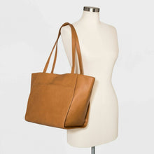 Cargar imagen en el visor de la galería, Faux Leather Tote - Universal Thread
